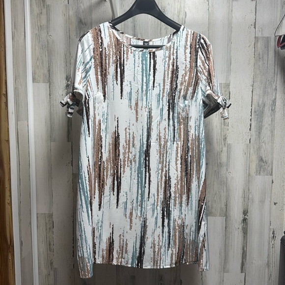 EUC- SHEIN Curves Dress, Size 1XL - Picture 1 of 5